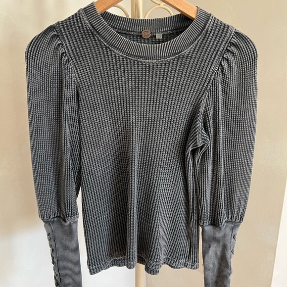 Free People - Picture 2 of 2